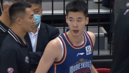 九游娱乐-山东大汉留憾，本土得分王，一个奖也没捞到，合同到期，回山东吧