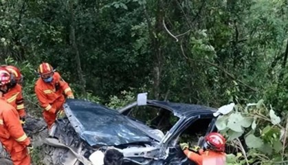 九游娱乐官方入口-扫墓发生惨案！2人当场死亡，现场惨不忍睹，原因曝光，网友炸锅